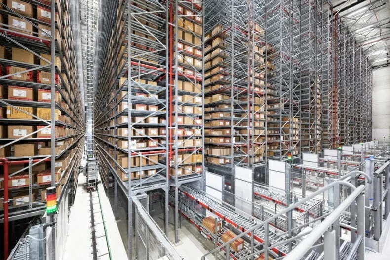 Integrating Automation and Storage for A Seamless Industrial Workflow